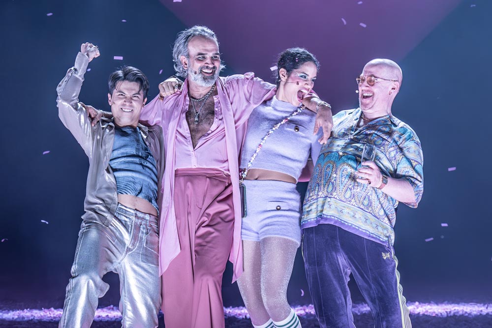 Much Ado About Nothing. James Phoon (Claudio), Gerald Kyd (Don Pedro), Mara Huf (Hero) & Forbes Masson (Leonato). C Marc Brenner. 6546