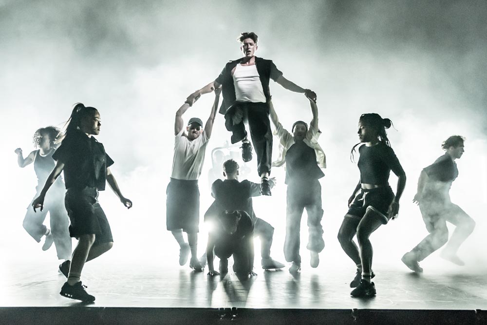 Tom Francis (Joe Gillis) & cast of Sunset Boulevard. Credit Marc Brenner 7243